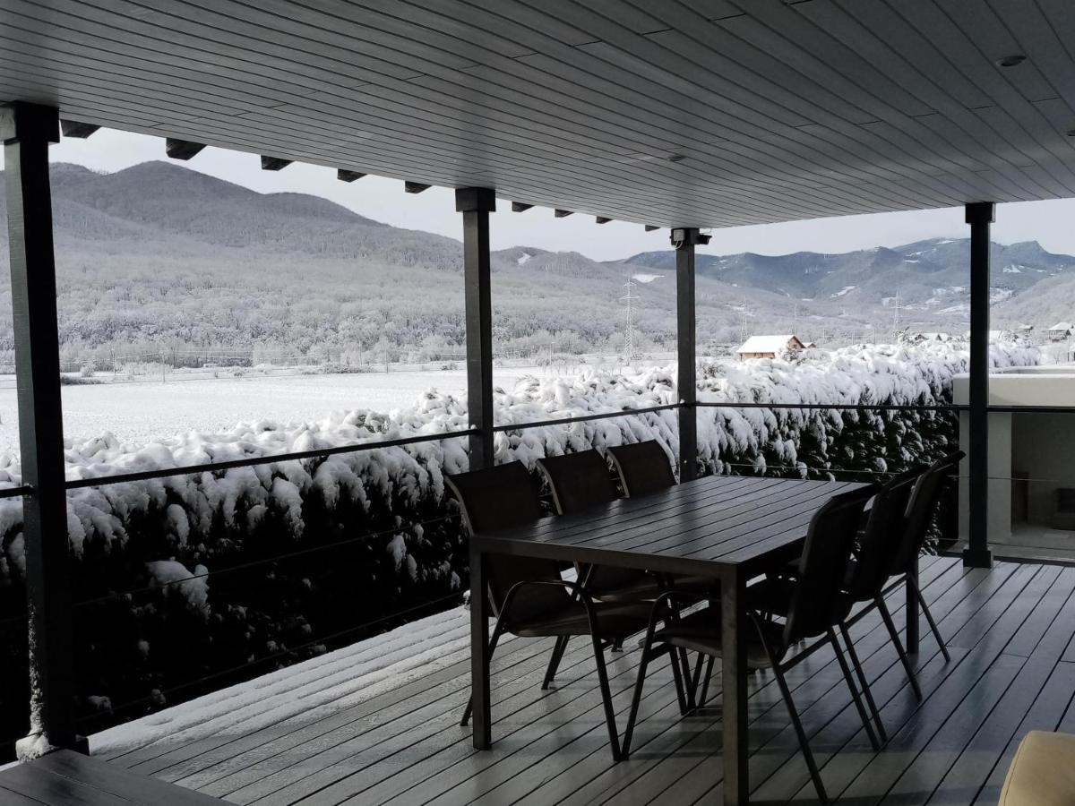 Vila Gosen Sard Exterior foto