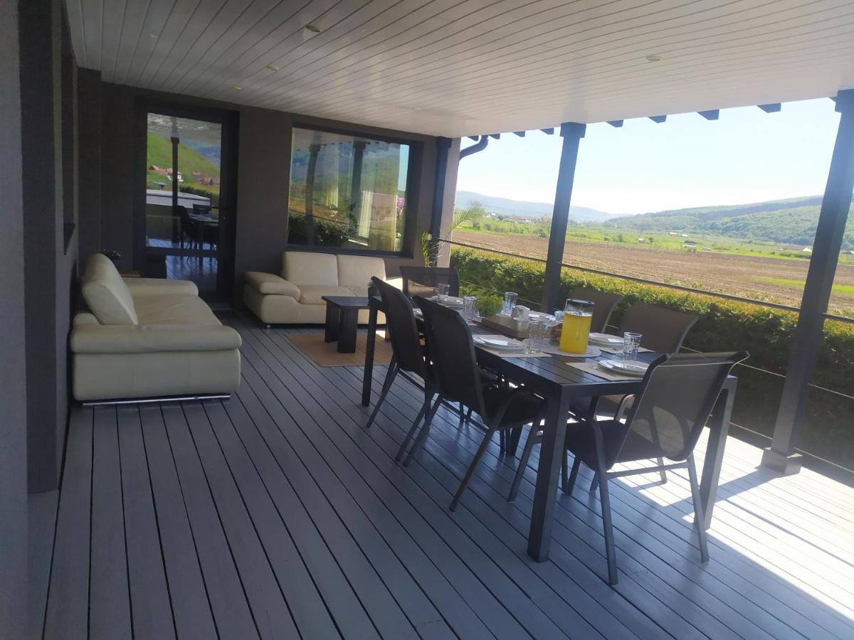 Vila Gosen Sard Exterior foto